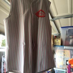 Reds Sleeveless Jersey Size Adult XL for Sale in Corona, CA - OfferUp