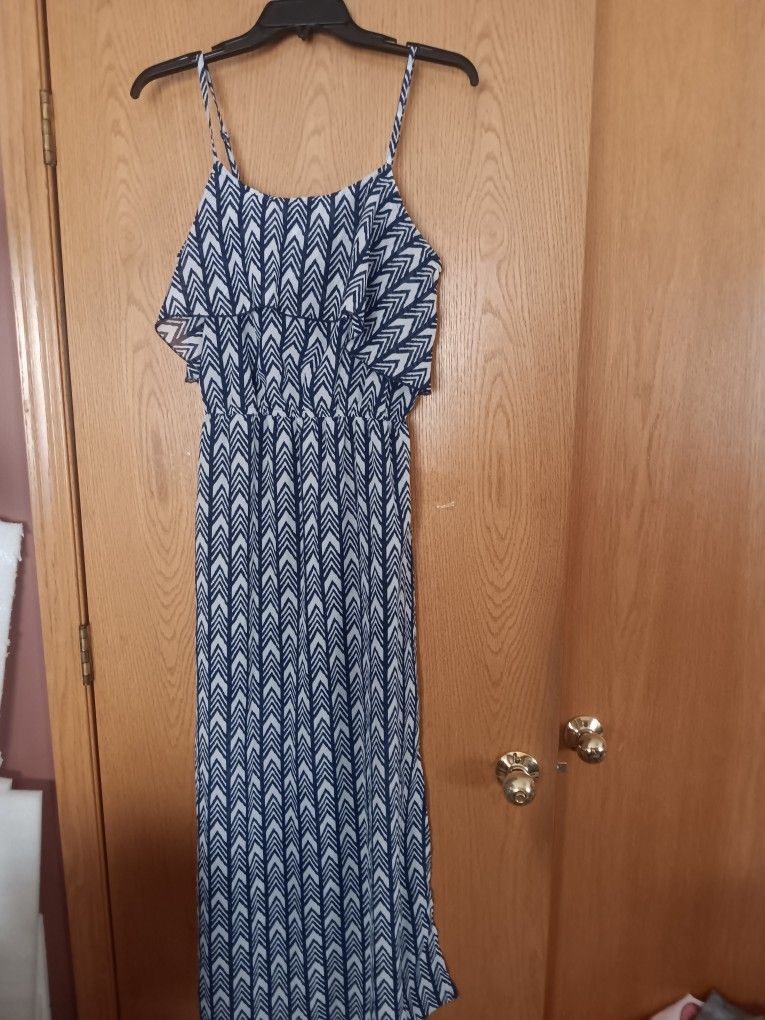 Women's Size Large,  Indulge Floor Length Sundress 