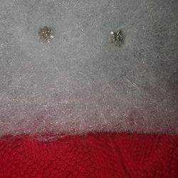10K White Gold Diamond Flower Stud Earrings