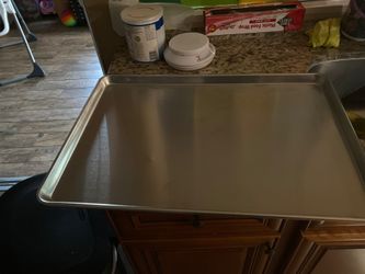 Flat baking tray