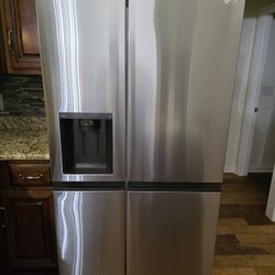 LG ThinQ Refrigerator