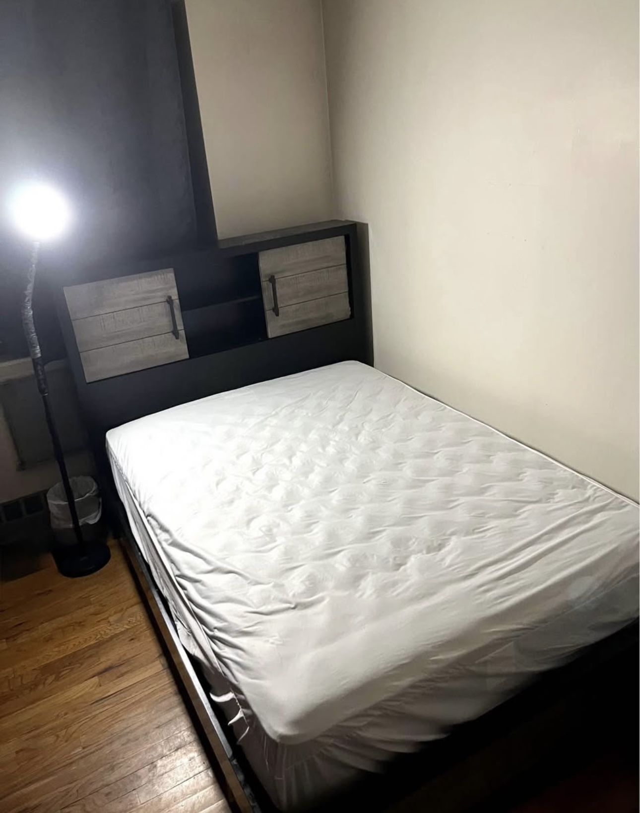 Full Size Bed Frame + Full Mattress –1,400