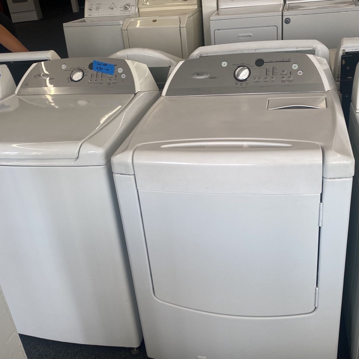 Whirlpool washer and gas dryer set