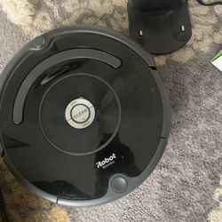 Roomba Vacuum 