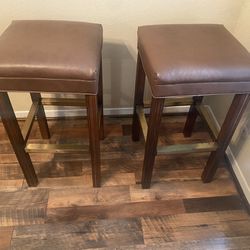 2 Stools For 50$