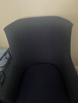 Brand new chair size I sat In itlike twice