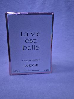 LA VIE EST BELLE
