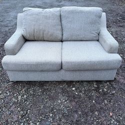Free 2 sofas for free. Two-seater and three-bed.