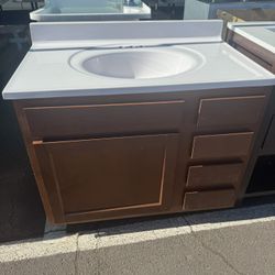 36” BROWN  RESTROOM VANITY  TOP NEW