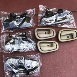 1999 Toyota Corolla Door Handles 