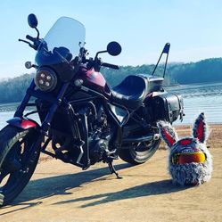Honda Rebel Red 1100CMX DCT