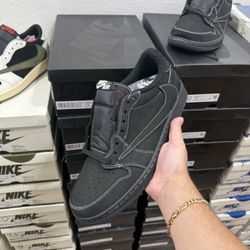 Aj1 Nike Air jordan 1 low travis Scott Black Phantom Size 7,7.5,8,8.5,9,9.5,10,10.5,11,12 