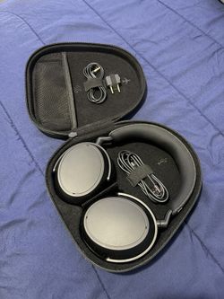 Sennheiser MOMEMTUM 4