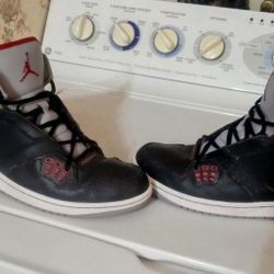 Nike Air Jordans High top Size 10.5 Clean 