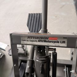 Motorcycle/ATV Lift/Jack 