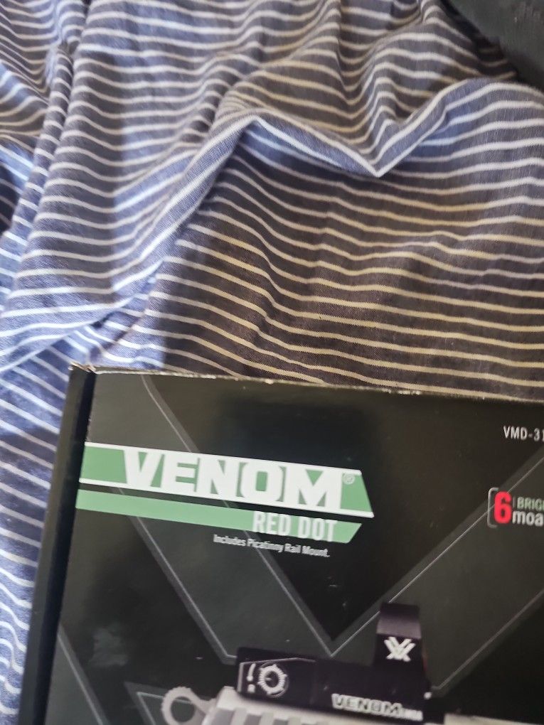 Vortex Venom Red Dot