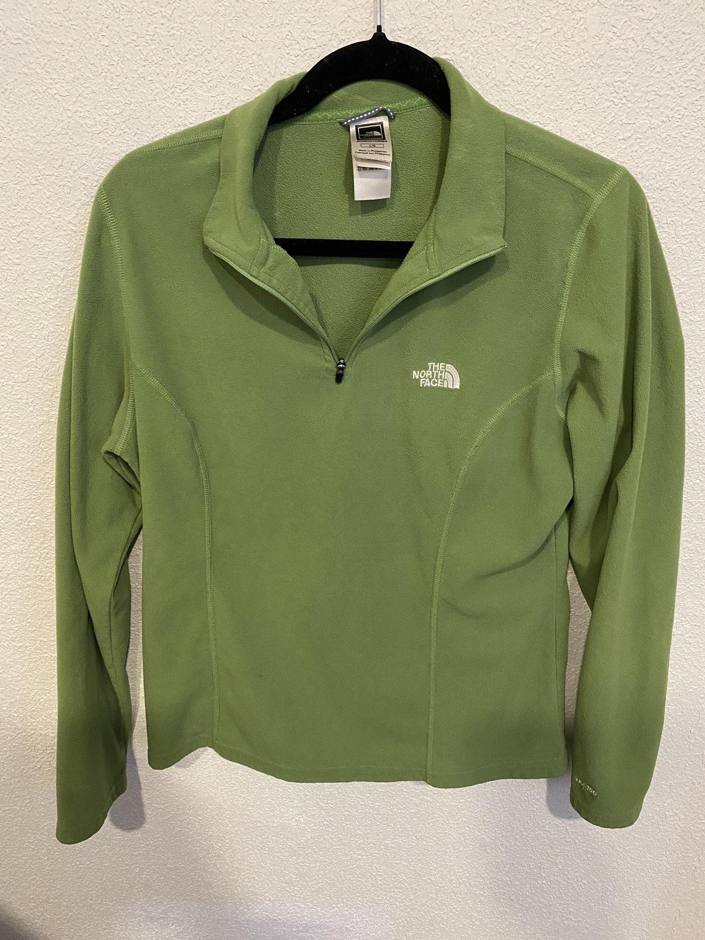 The North Face Women Large 1/4 Zip Mock Neck