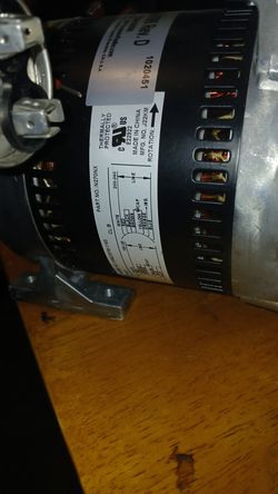 Gast 86R130-VS101-N270X Vacuum Pump / Compressor Assembly
This is a Gast rotary vane compressor/vacuum pump assembly, professionally assembled by Bren