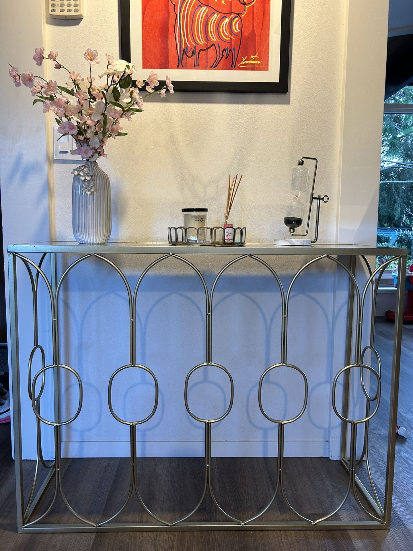 Gold Console/Entry Table 