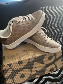 COACH SIZE 7