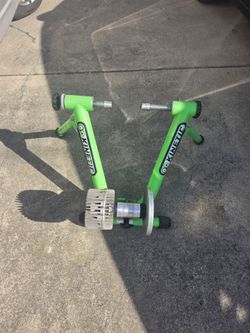 Kinetic by Kurt Road Machine Indoor Fluid Bike Trainer bicycle workout pedal