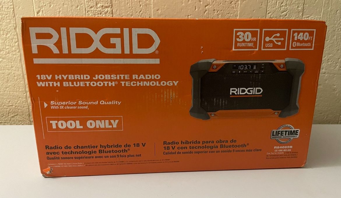 18V Hybrid Jobsite Radio with Bluetooth Technology (Tool Only) New unopen box