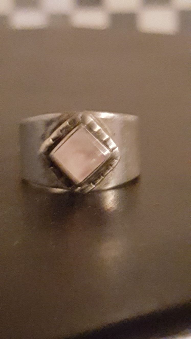 Sterling moonstone