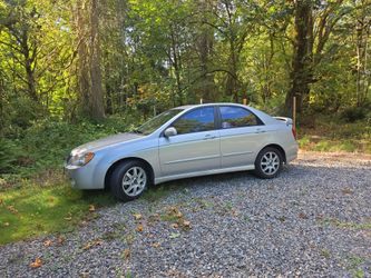 1 owner, 2004 Kia spectra sx Clean