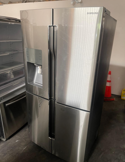 Deal: Samsung Quad‑Door Fridge w/ Dispenser – Stainless Steel