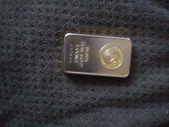 Pure gold 99.99% 1 ounce