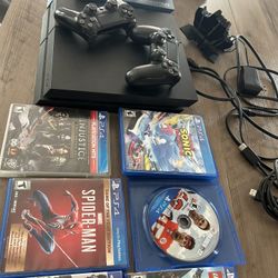 PS4 Bundle 