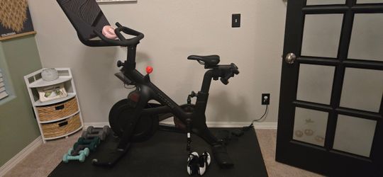 2022 Peloton Bike Plus, ~462 Rides, Colorado Springs