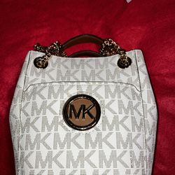 Michael Kors Purse Plus Matching Wallet