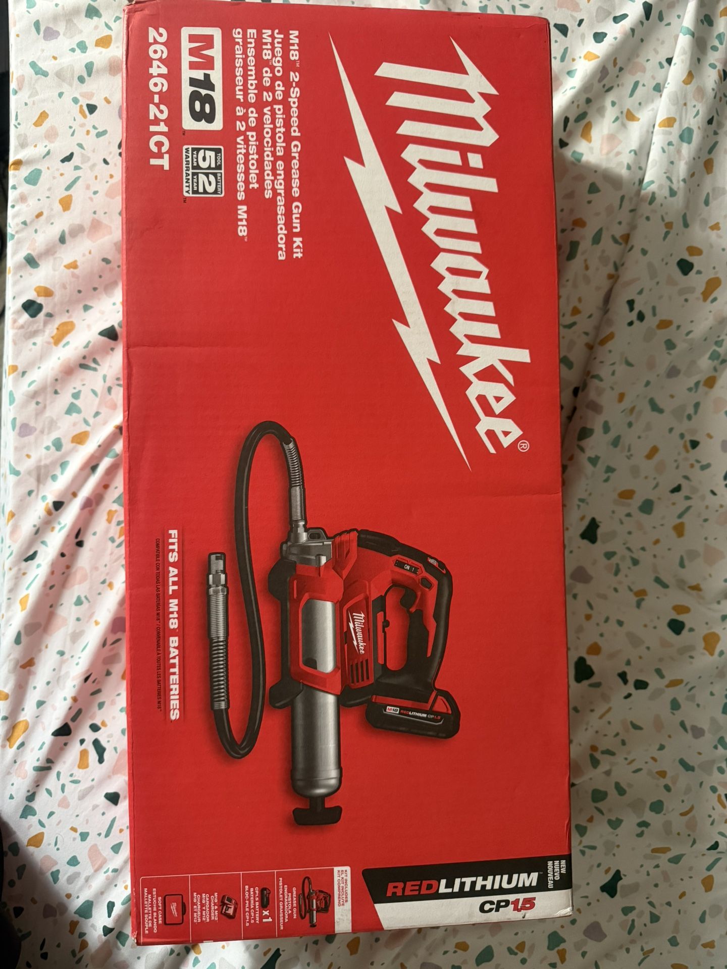 Milwaukee 2646-21CT M18 18V Cordless 2-Speed Grease Gun Kit W/Battery & Charger