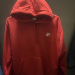 RED NIKE PULL OVER