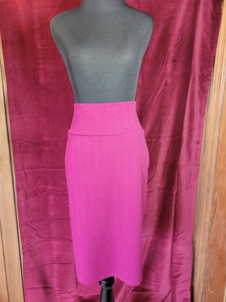 Lularoe Cassie Skirt Solid Pink Size Large EUC