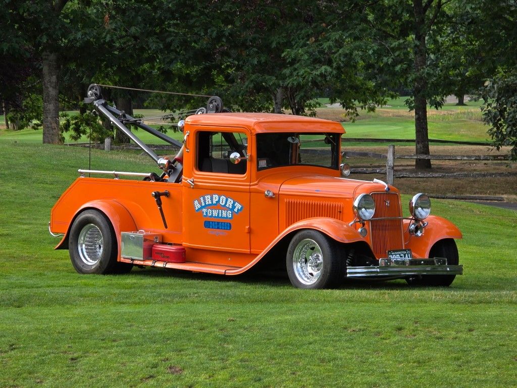 1933 Ford Hot Rod Tow Truck