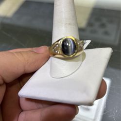 14k Diamond And Black Stone Ring 