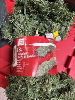 18 Ft Kingston Garland With Lights -  Home Accents -MEW 