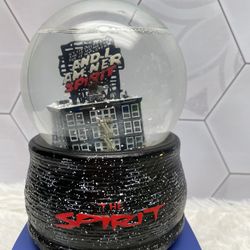 THE SPIRIT SNOWGLOBE snow dome globe super hero