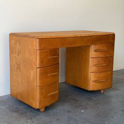 Heywood Wakefield Maple Desk Mid Century Modern 1950s Sculpted Drawer Pulls