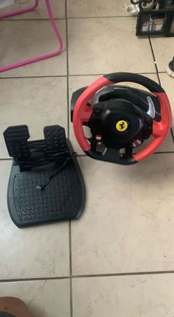 Xbox Thrustmaster Ferrari Wheel