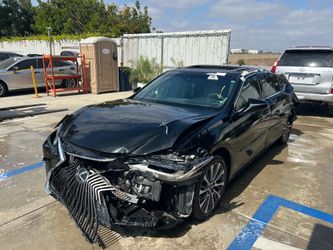2019 Lexus es350 for part