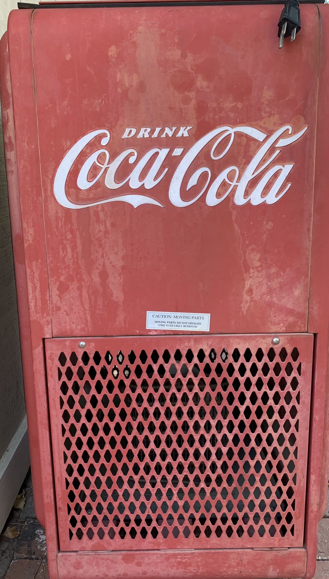 Coca Cola Machine/ Fridge American Retro AR15002 for Sale in Los