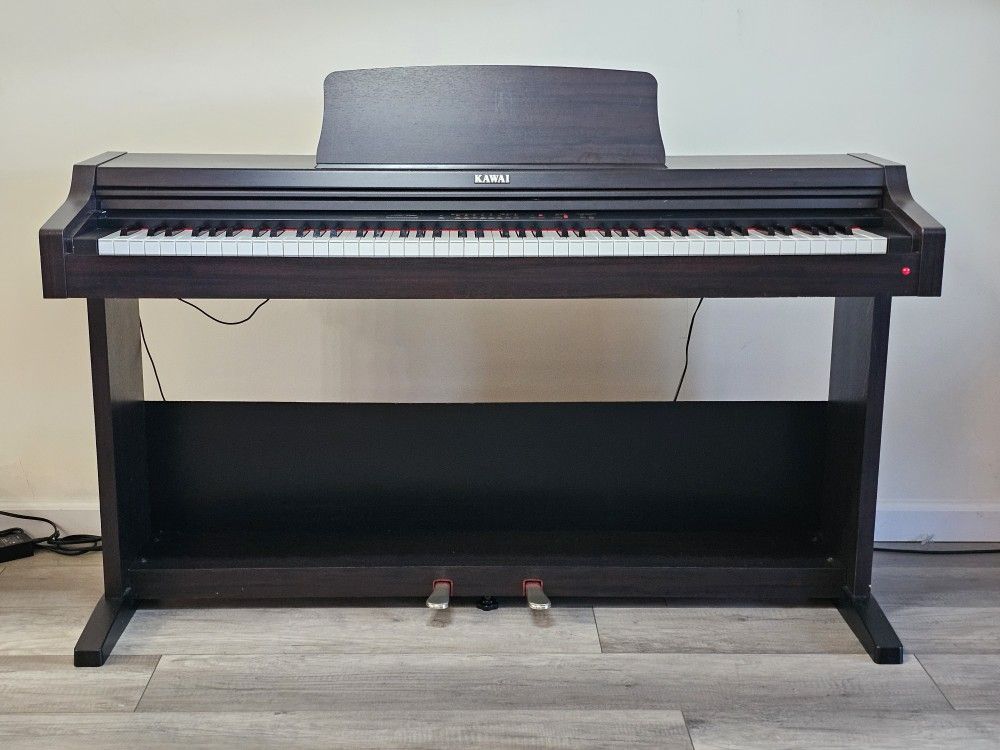 Piano Kawai (CN270)