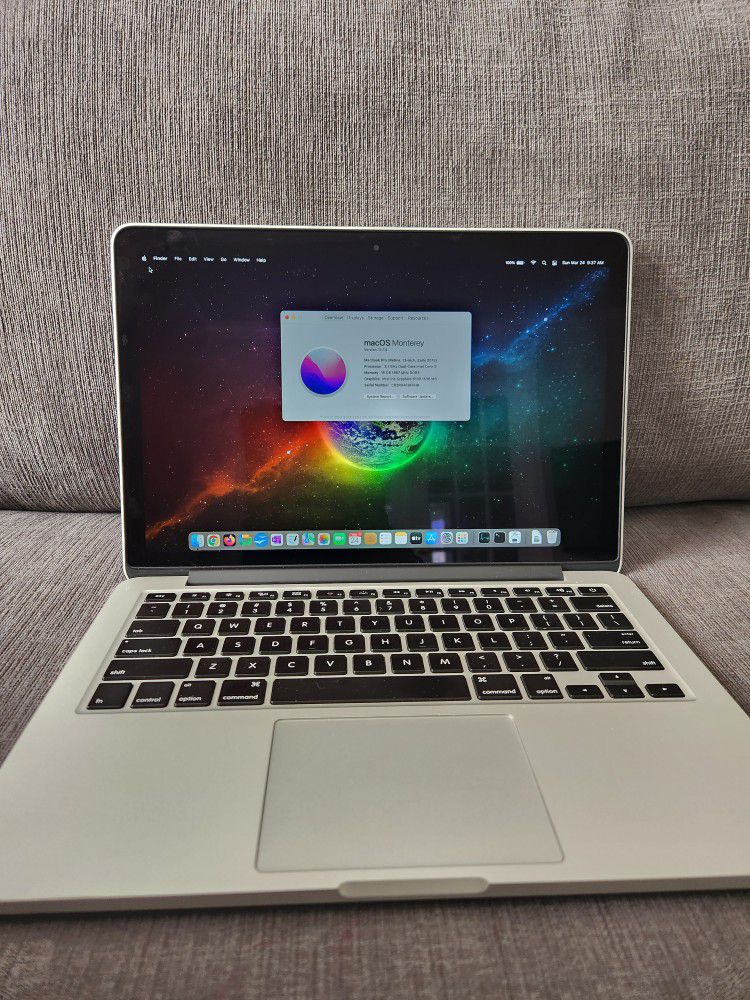2015 13.3 Retina Apple MacBook Pro. 3.1ghz i7 16gb Ram 500gb Ssd