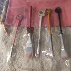 Five Piece Cute Among Us Makeup Brushes 