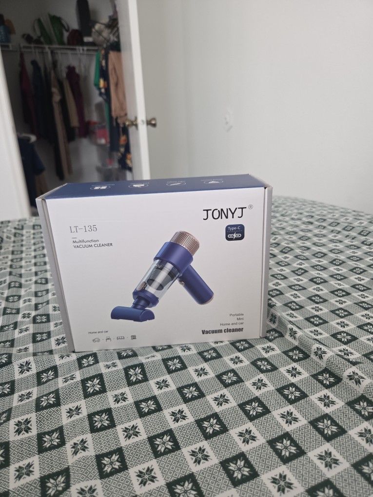 Brandnew Handheld Vaccum Cleaner//Sanford FL