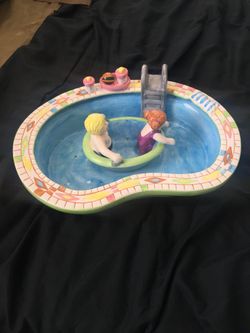 Chips and salsa pool dish