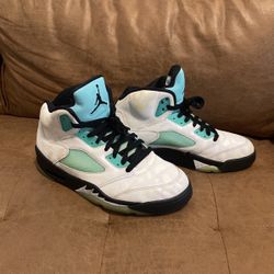 Jordan 1 Retro Island Green (size 7.5)